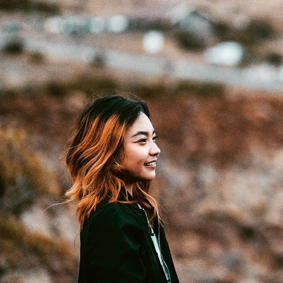 Meet your Posher, Chanel - Picture 1 of 1